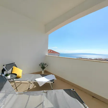 Appartement With Shared Pool Trogir