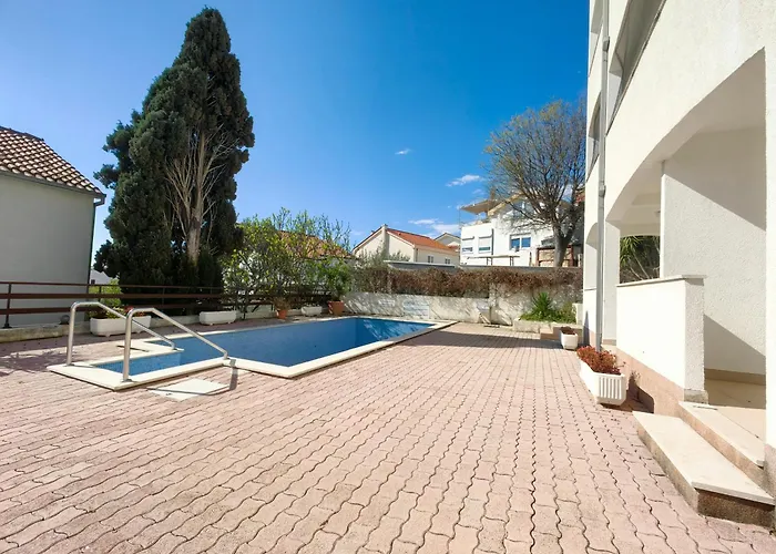 Appartement With Shared Pool *