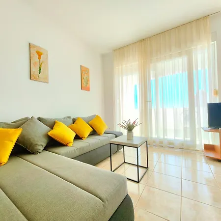 With Shared Pool 아파트 *